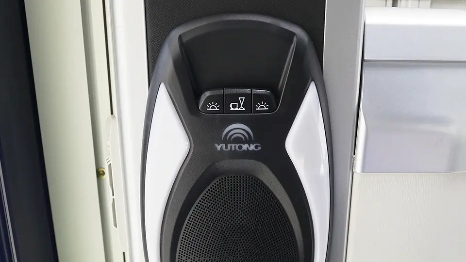 C9