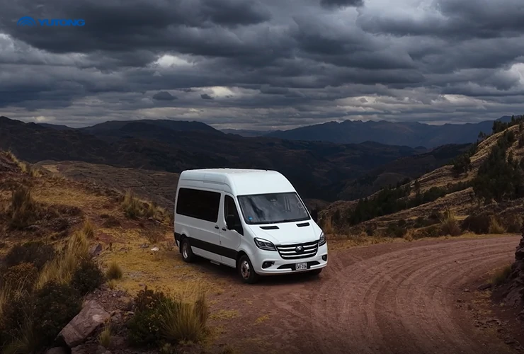 Yutong V6 In-depth Review: The Million-Kilometer Durability Champion! A Reliable All-purpose Choice for the Light-Commercial-Vehicle Market Yutong V6 In-depth Review: The Million-Kilometer Durability Champion! A Reliable All-purpose Choice for the Light-Commercial-Vehicle Market