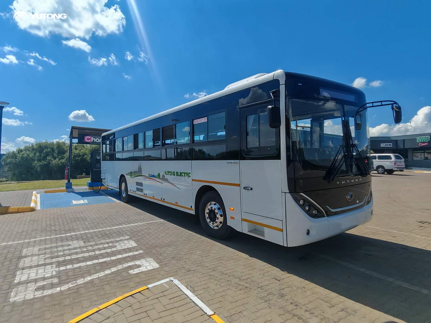 Yutong Completes 1,550km All-Electric Arterial Route Crossing in South Africa, Setting African Industry Milestone for 12-Metre Pure Electric Coaches Yutong Completes 1,550km All-Electric Arterial Route Crossing in South Africa, Setting African Industry Milestone for 12-Metre Pure Electric Coaches